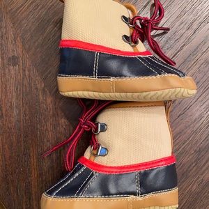 Gap infant duck booties! Never worn. ADORABLE